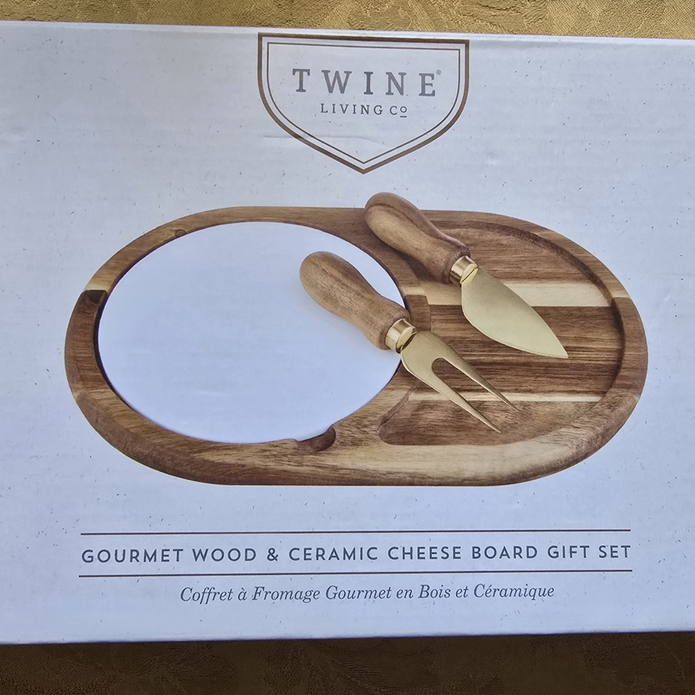 NEW Gourmet Wood & Ceramic Cheese Board Set